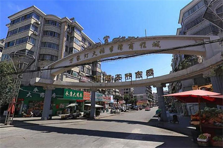 阳光河畔3室2厅1卫125㎡车库28/平带阁楼